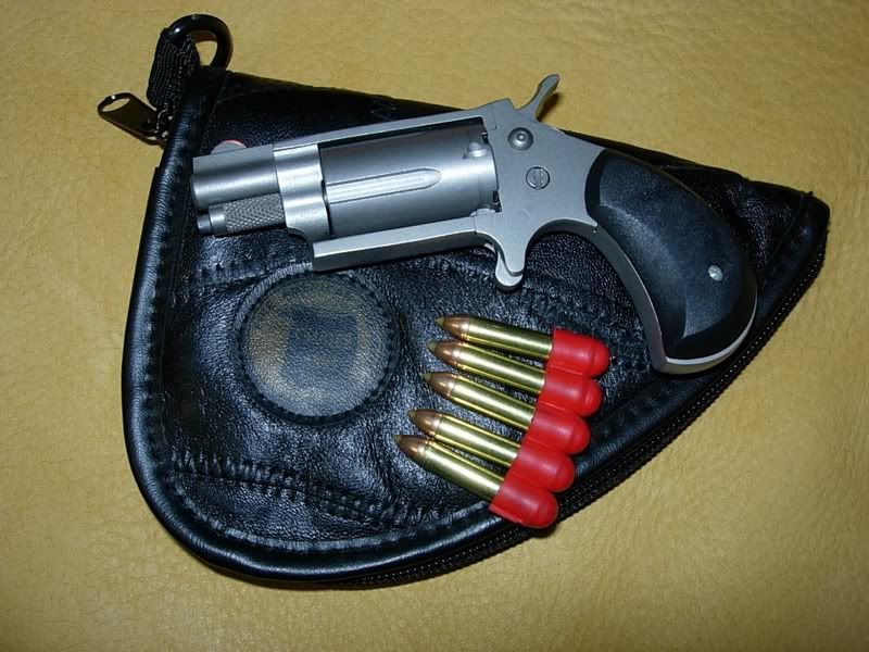 DD22MAG01.jpg