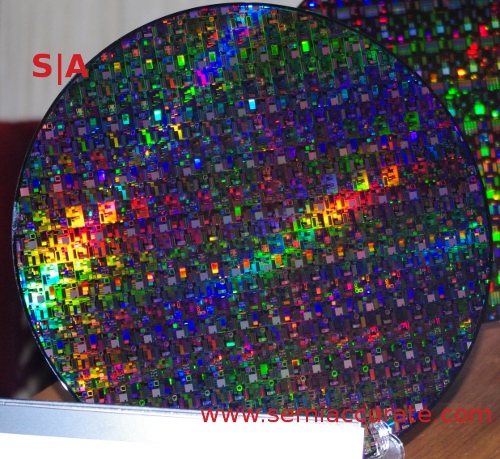 Globalfoundries_28nm_wafer_dh_fx57.JPG