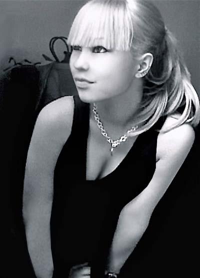 Blonde_by_CHRISTYsoCUTE.jpg