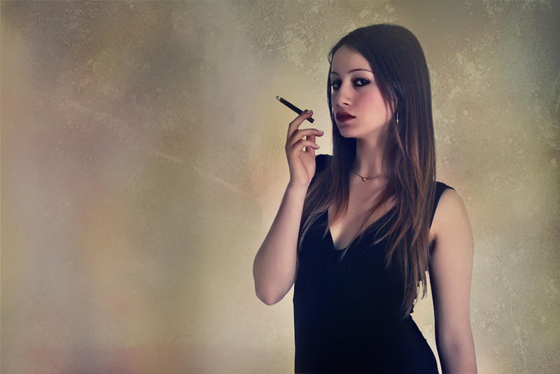 addicted_to_cigarette_by_magicofpygmalion.jpg