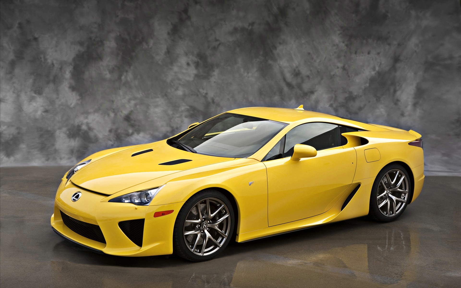 lexus_lfa_2012_car-wide.jpg